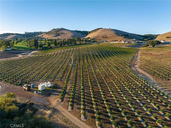 279 Acres of Land for Sale in San Luis Obispo, California