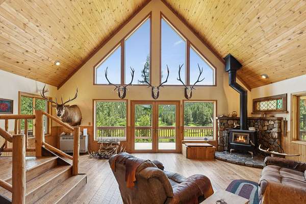 20 Acres of Land with Home for Sale in Alberton, Montana