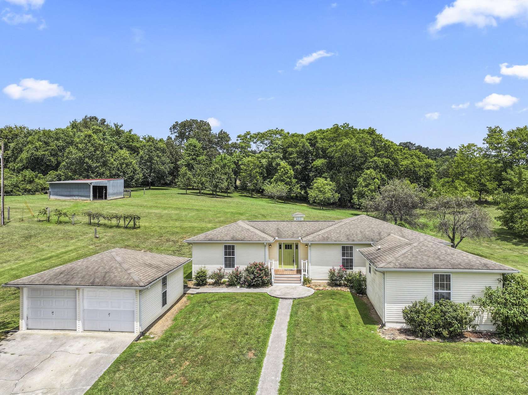 4.5 Acres of Land with Home for Sale in Dandridge, Tennessee