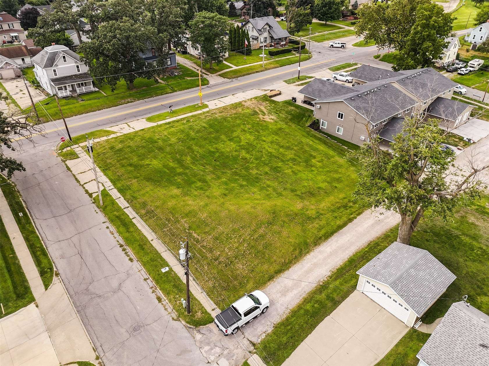 0.4 Acres of Commercial Land for Sale in Newton, Iowa