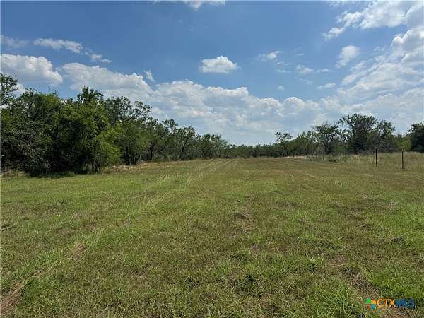 5.63 Acres of Residential Land for Sale in Stockdale, Texas