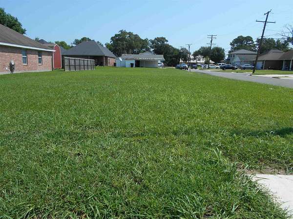 0.16 Acres of Land for Sale in Nederland, Texas