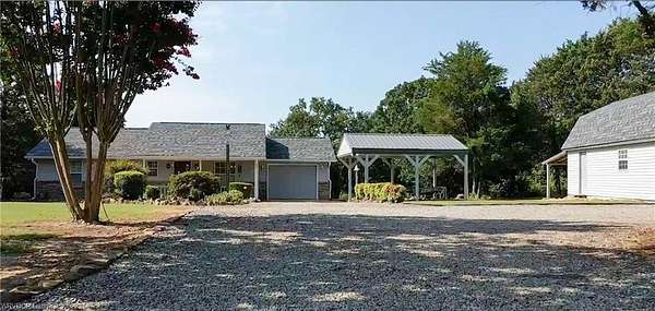 5.36 Acres of Residential Land with Home for Sale in Ozark, Arkansas