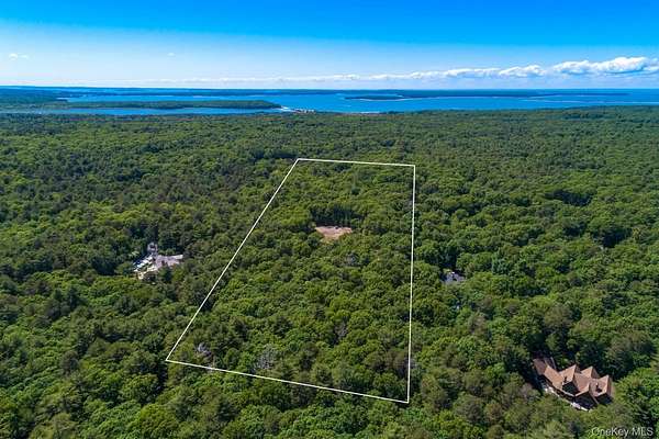 9 Acres of Residential Land with Home for Sale in Southampton, New York