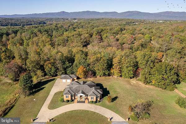 2 Acres of Residential Land with Home for Sale in Front Royal, Virginia