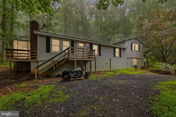 3 Acres of Residential Land with Home for Sale in Linden, Virginia