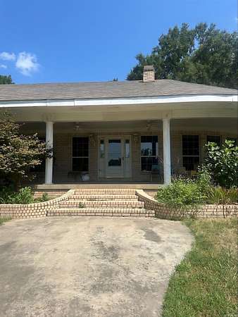 3.19 Acres of Residential Land with Home for Sale in Greenbrier, Arkansas