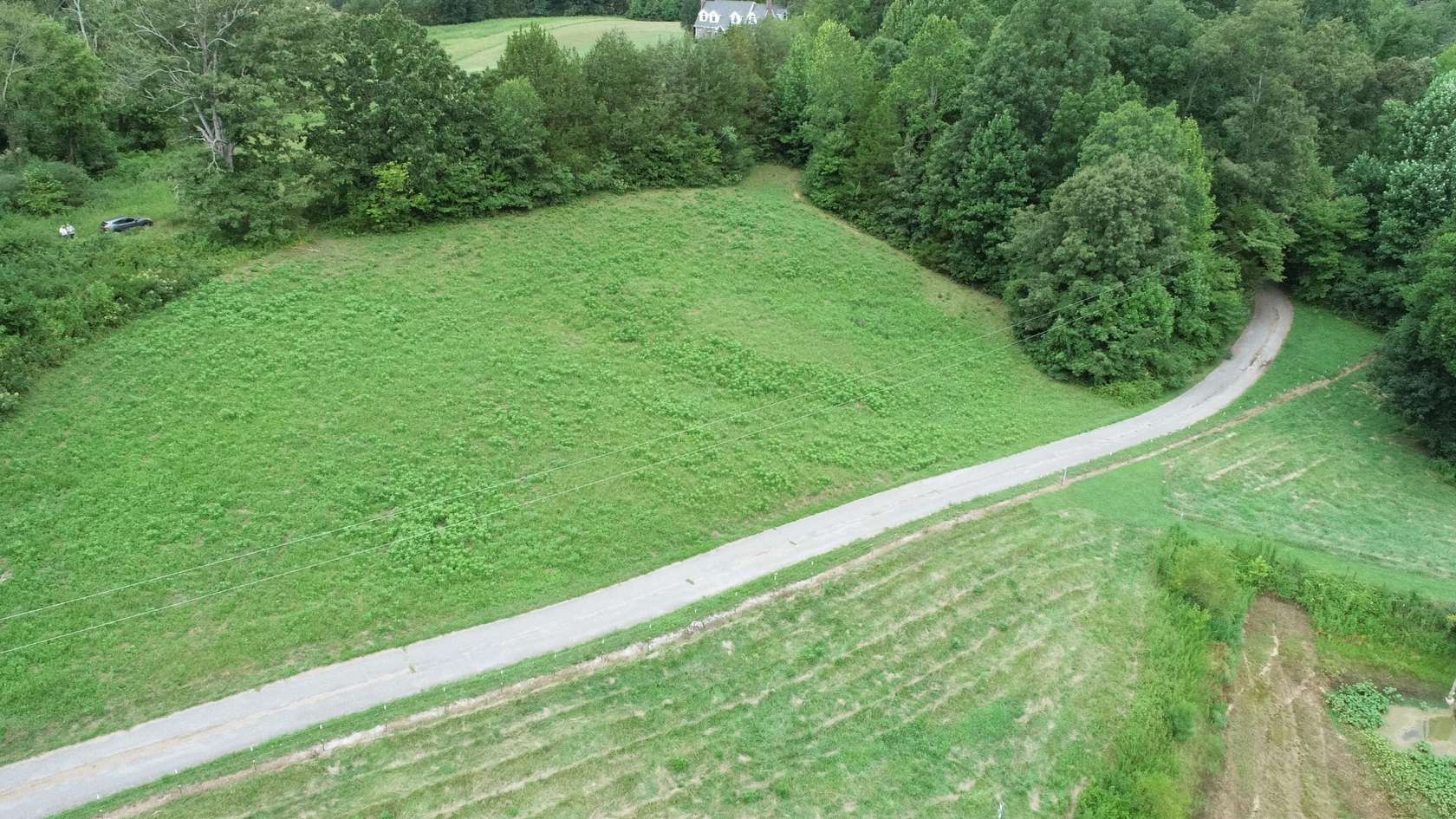 14.1 Acres of Land for Sale in Baxter, Tennessee