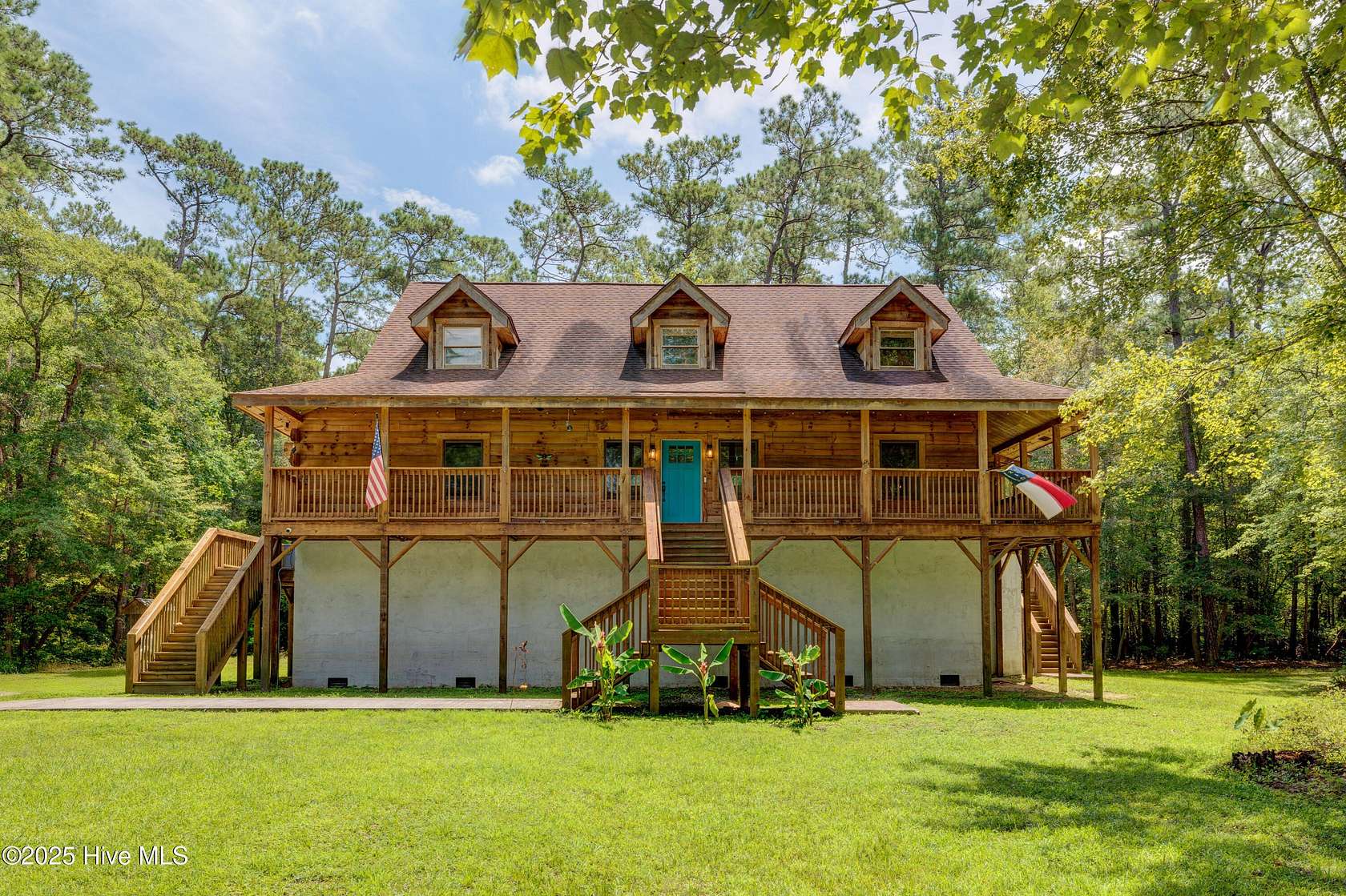 10.7 Acres of Recreational Land with Home for Sale in Currie, North Carolina