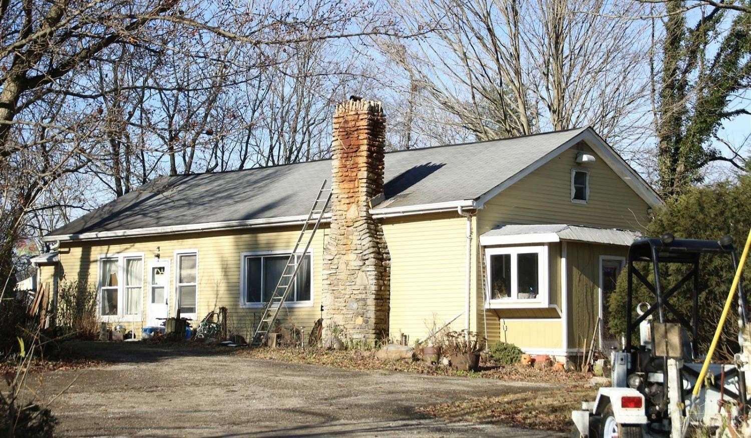 3.13 Acres of Residential Land with Home for Sale in Batavia Township, Ohio