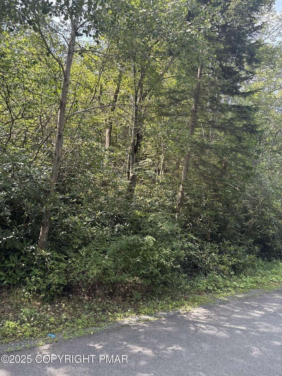 0.49 Acres of Residential Land for Sale in Pocono Pines, Pennsylvania