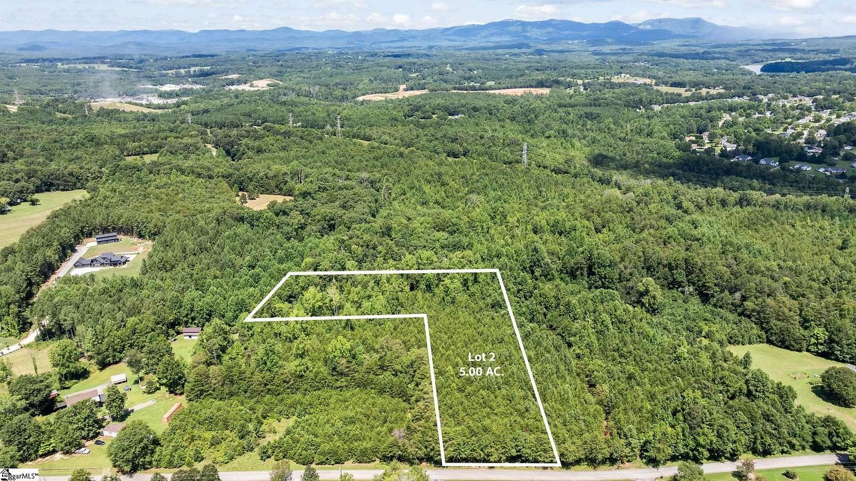 5 Acres of Residential Land for Sale in Taylors, South Carolina