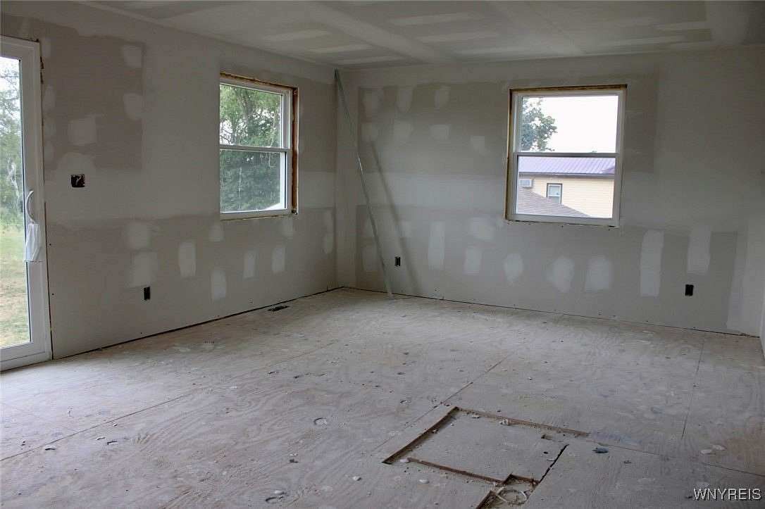 4.2 Acres of Residential Land with Home for Sale in Medina, New York