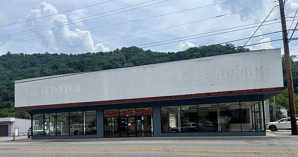 1.5 Acres of Improved Commercial Land for Sale in Prestonsburg, Kentucky