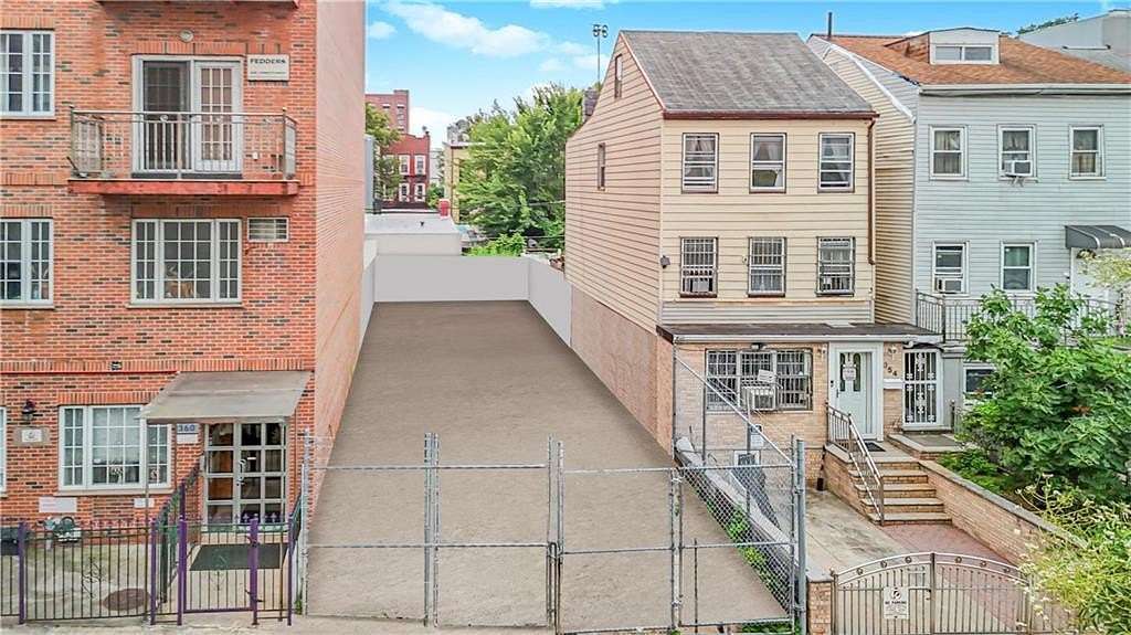 0.06 Acres of Residential Land for Sale in Brooklyn, New York