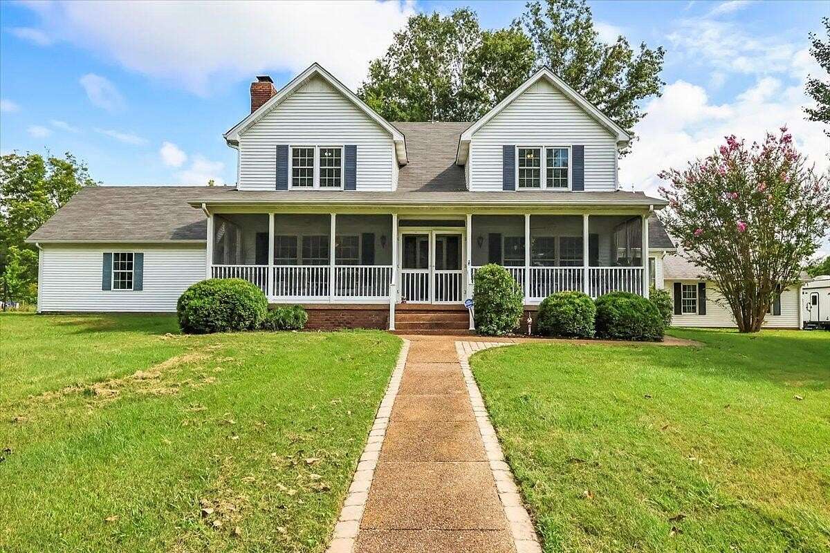 5.53 Acres of Residential Land with Home for Sale in Scottsville, Kentucky