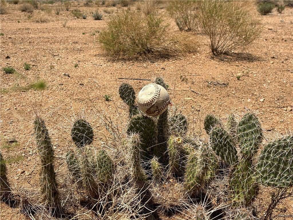 0.31 Acres of Land for Sale in Kingman, Arizona