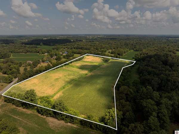 18.8 Acres of Land for Sale in Mayfield, Kentucky