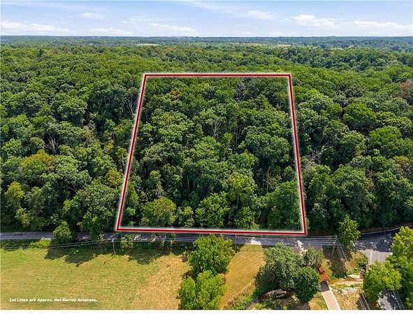 5 Acres of Residential Land for Sale in Bentonville, Arkansas