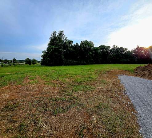 5.39 Acres of Residential Land for Sale in Lewisburg, Tennessee