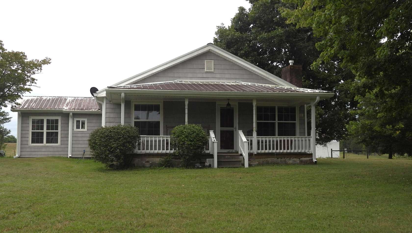 102 Acres of Land with Home for Sale in Dayton, Tennessee