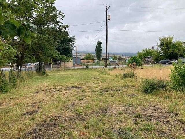 0.14 Acres of Mixed-Use Land for Sale in Long Creek, Oregon