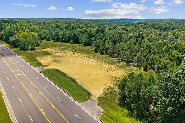 5 Acres of Commercial Land for Sale in Hohenwald, Tennessee