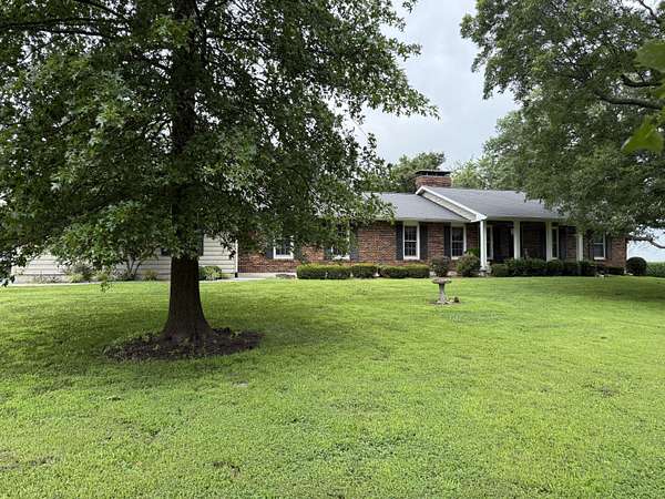 5 Acres of Residential Land with Home for Sale in Marshall, Missouri