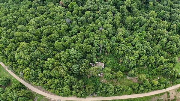 11 Acres of Recreational Land for Sale in Yellville, Arkansas