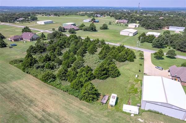 1.4 Acres of Residential Land for Sale in Guthrie, Oklahoma