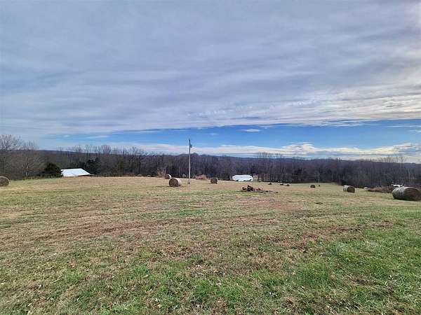 5 Acres of Residential Land for Sale in Bowling Green, Kentucky