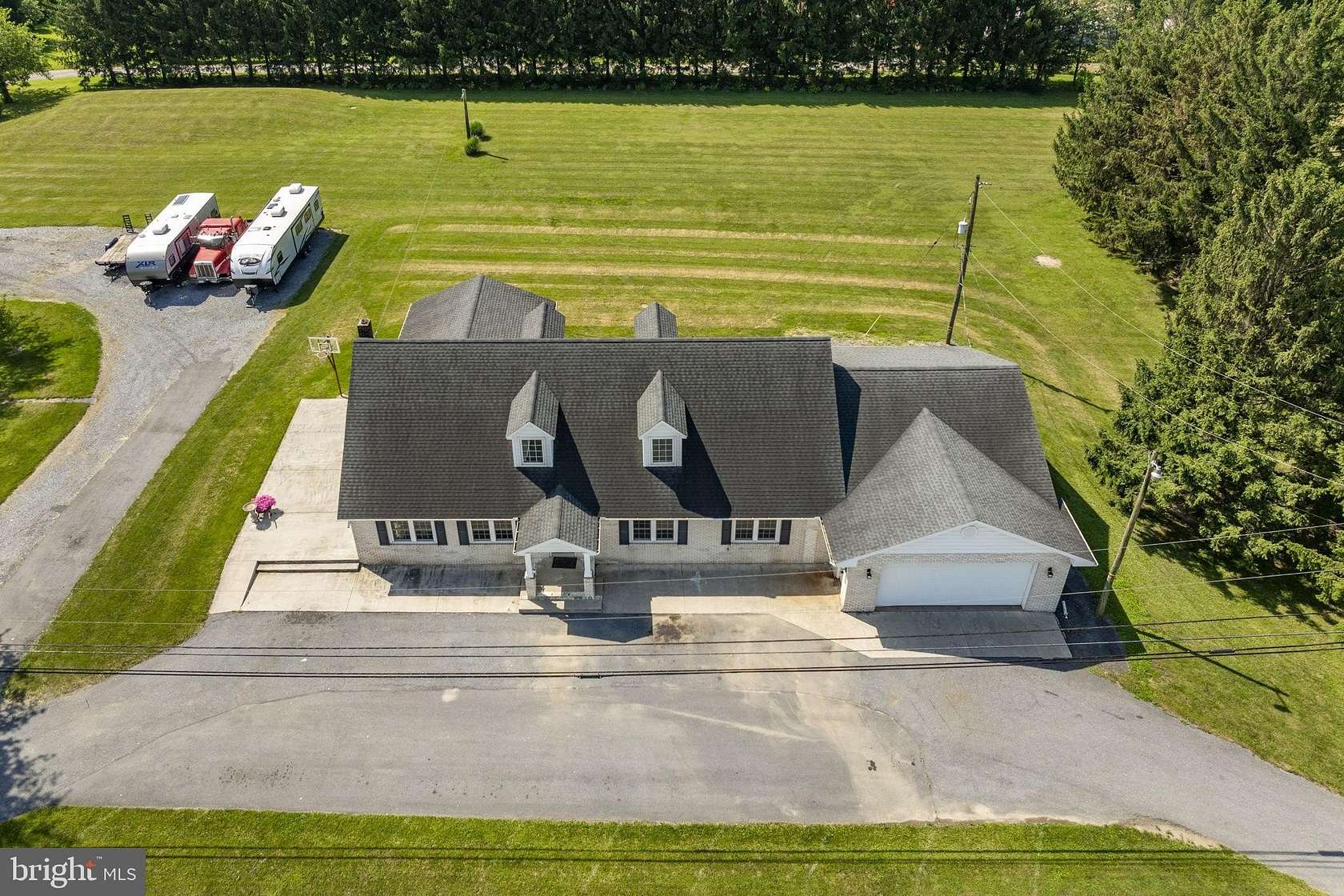 4 Acres of Residential Land with Home for Sale in Fredericksburg, Pennsylvania