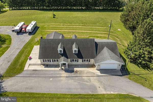 4 Acres of Residential Land with Home for Sale in Fredericksburg, Pennsylvania