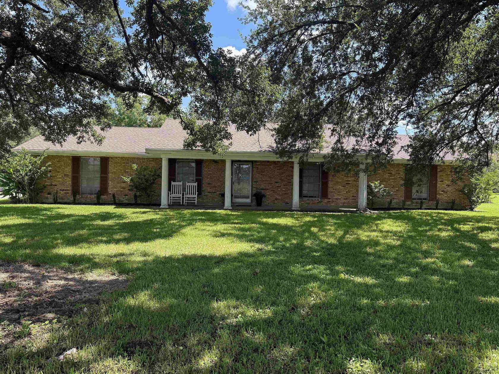 1.7 Acres of Residential Land with Home for Sale in Gray, Louisiana