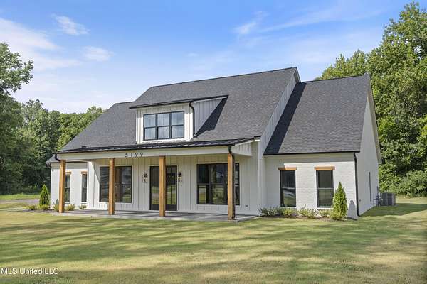 1.8 Acres of Residential Land with Home for Sale in Hernando, Mississippi