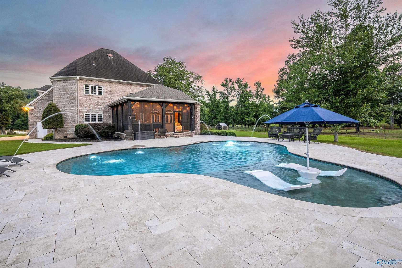 9.79 Acres of Residential Land with Home for Sale in Gadsden, Alabama