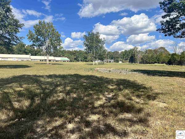 14 Acres of Land for Sale in Warsaw, Missouri