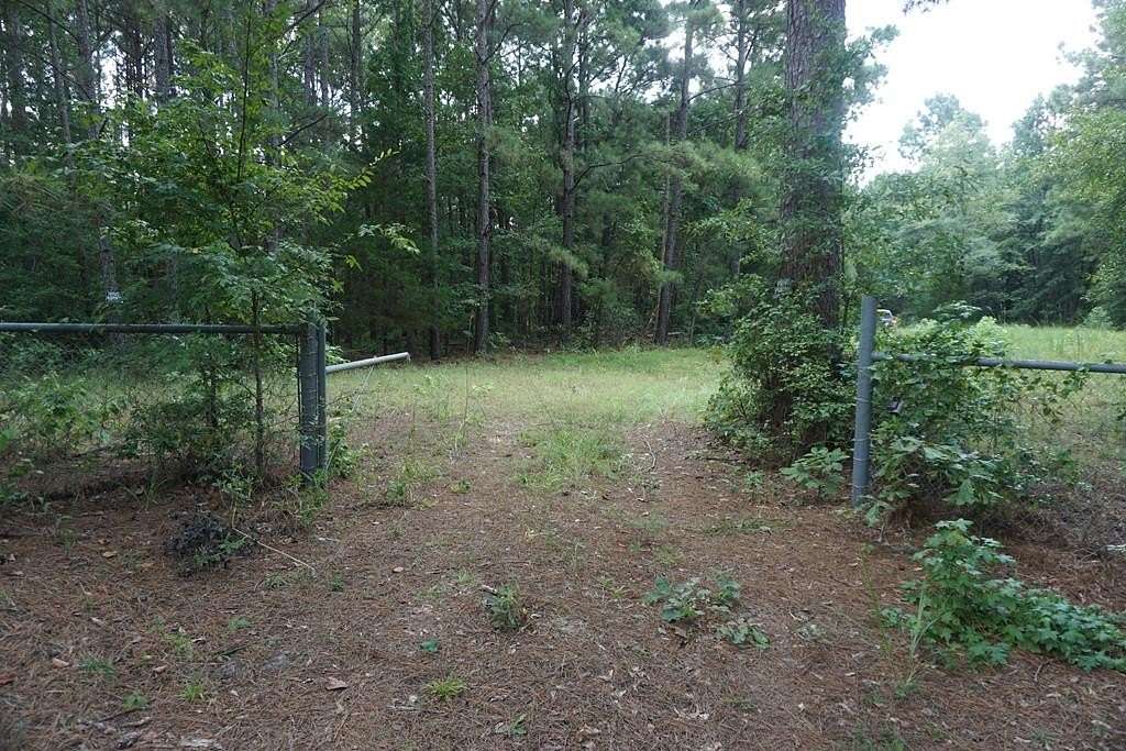 26 Acres of Recreational Land for Sale in Elkhart, Texas