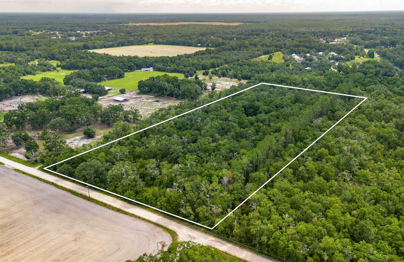15 Acres of Agricultural Land for Sale in Bell, Florida