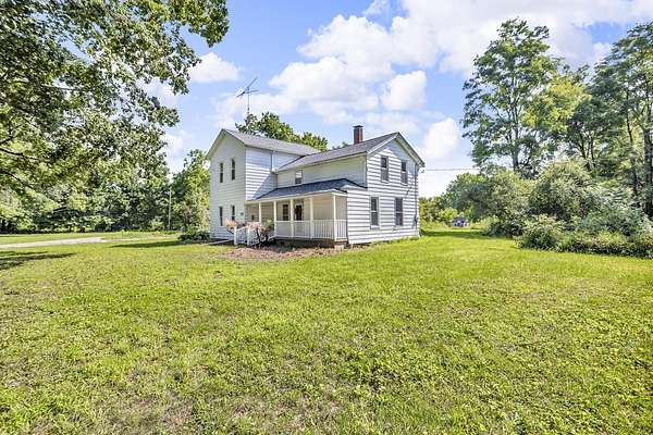 5 Acres of Residential Land with Home for Sale in Parma, Michigan