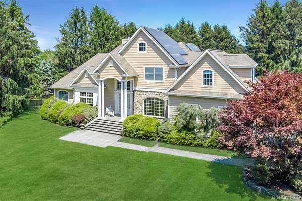 1.85 Acres of Residential Land with Home for Sale in Cutchogue, New York