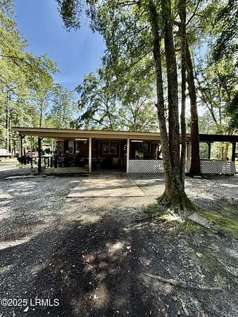 2 Acres of Residential Land with Home for Sale in Ridgeland, South Carolina