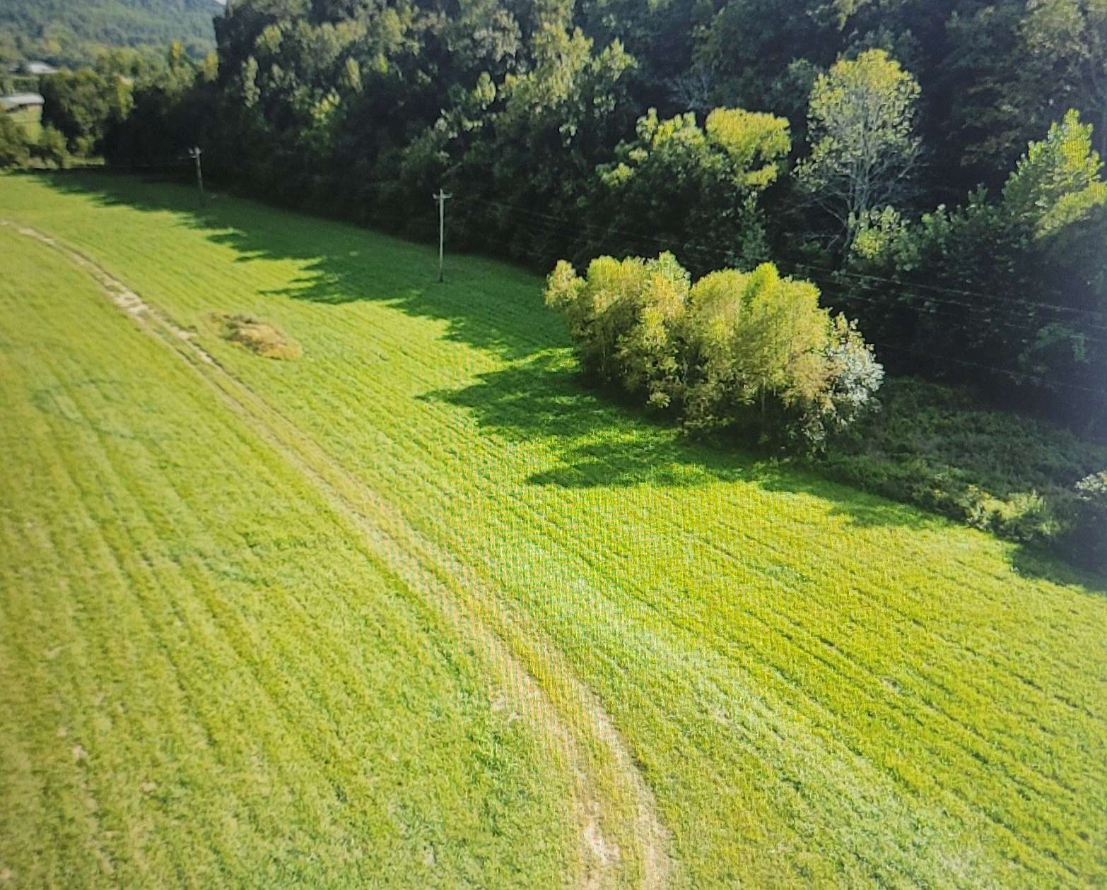 4.26 Acres of Residential Land for Sale in Santa Fe, Tennessee