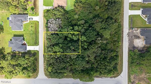 0.25 Acres of Land for Sale in Lehigh Acres, Florida