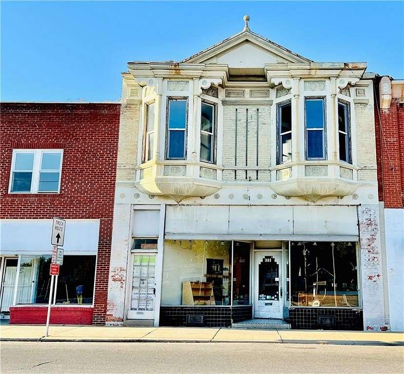 0.27 Acres of Mixed-Use Land for Sale in St. Joseph, Missouri