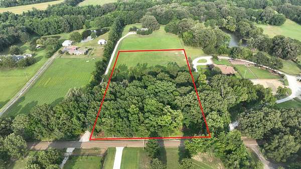 5 Acres of Residential Land for Sale in Collierville, Tennessee