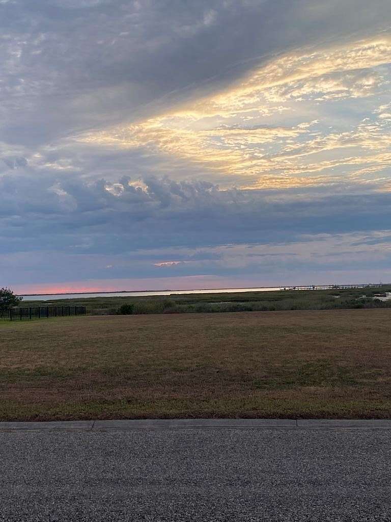 0.35 Acres of Residential Land for Sale in Rockport, Texas