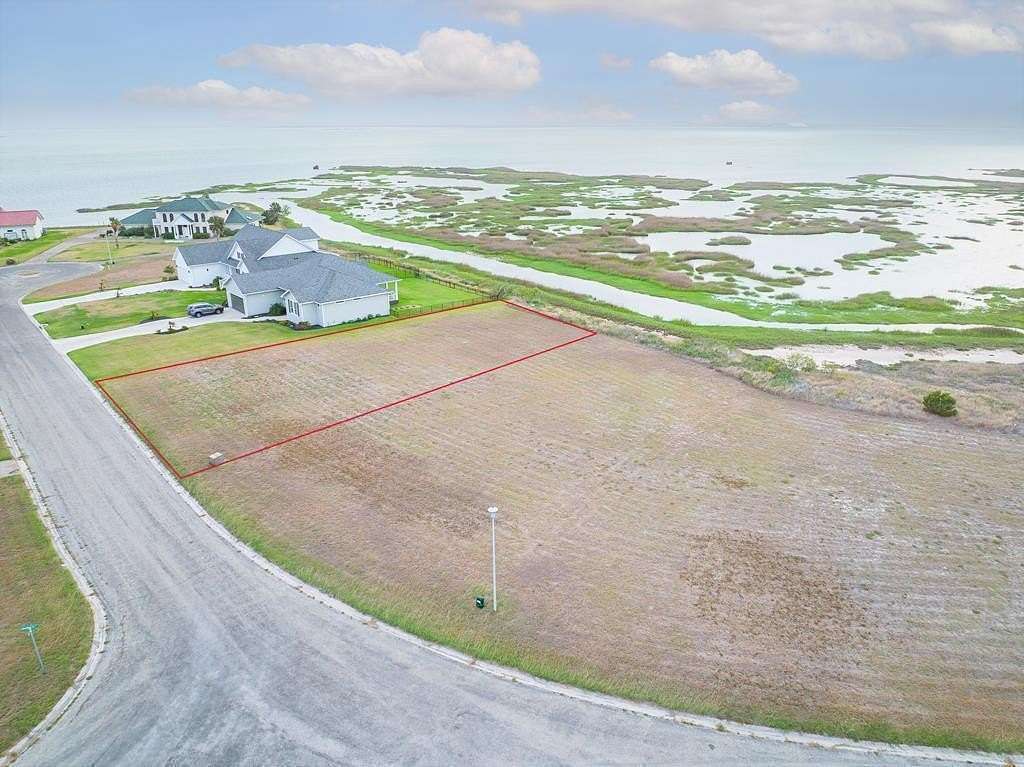 0.35 Acres of Residential Land for Sale in Rockport, Texas