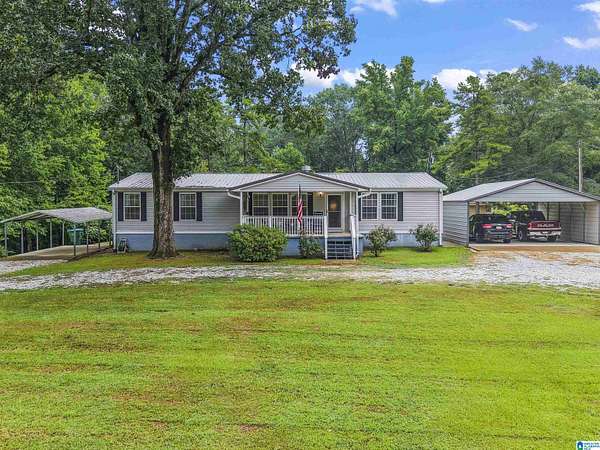 7.6 Acres of Residential Land with Home for Sale in Sylacauga, Alabama