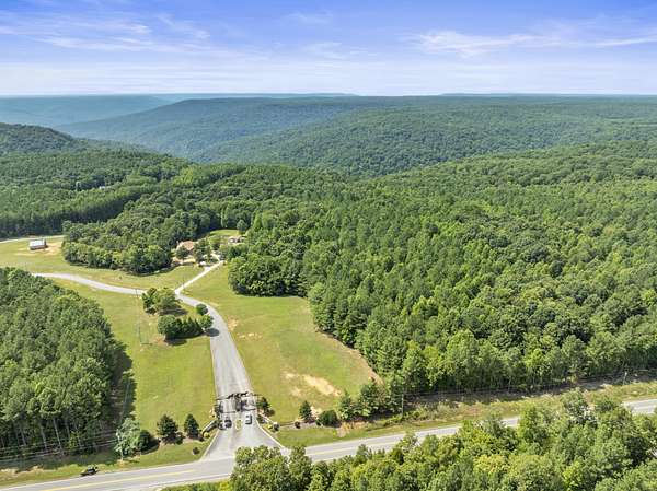 9.4 Acres of Residential Land for Sale in South Pittsburg, Tennessee